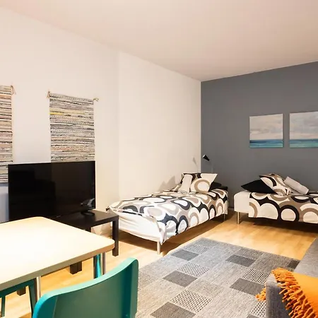 Two-room Center Host By Tuure *